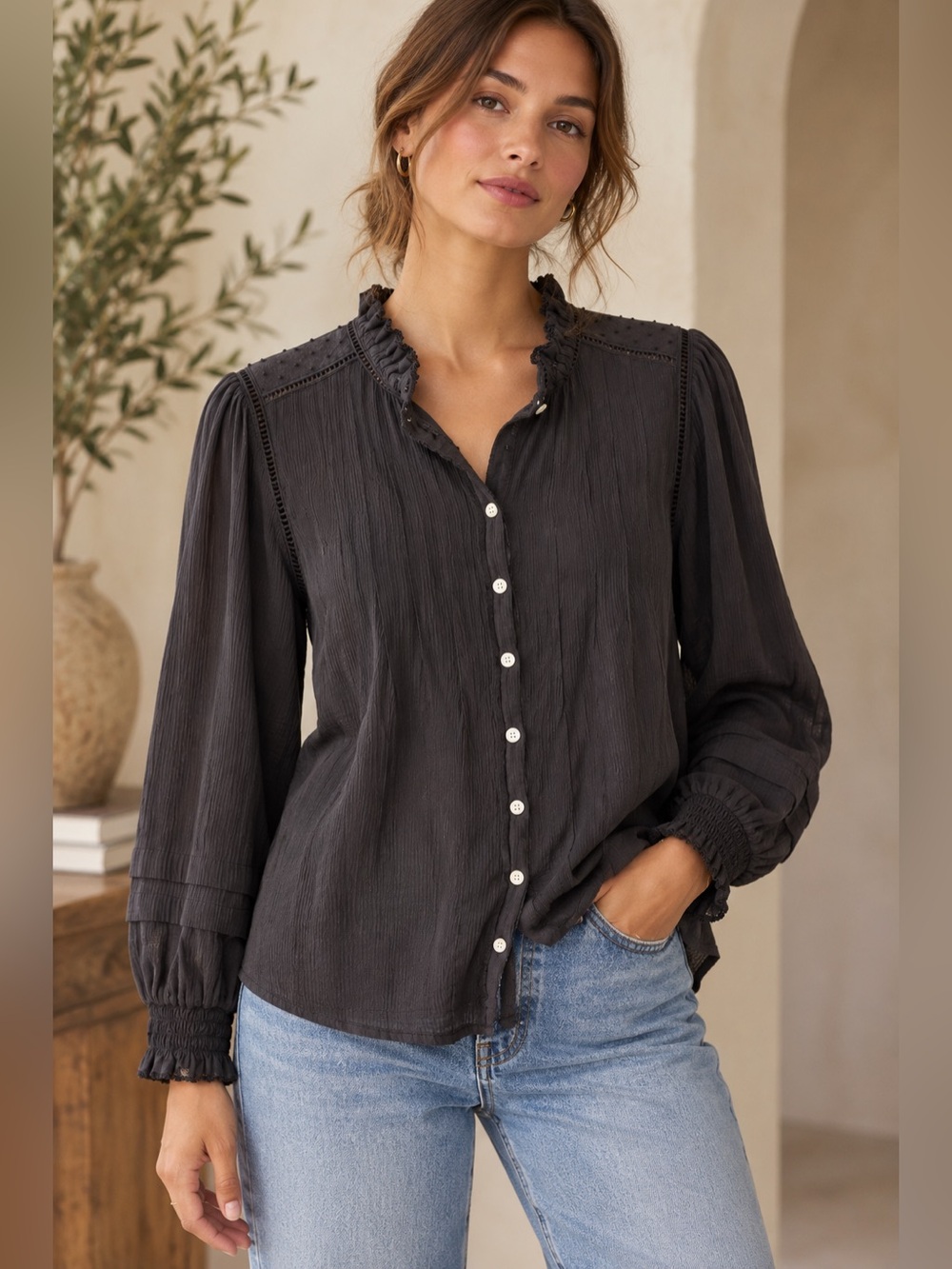 NWT Quince Organic Cotton Peasant Blouse Medium Black Ruffle Boho Textured New